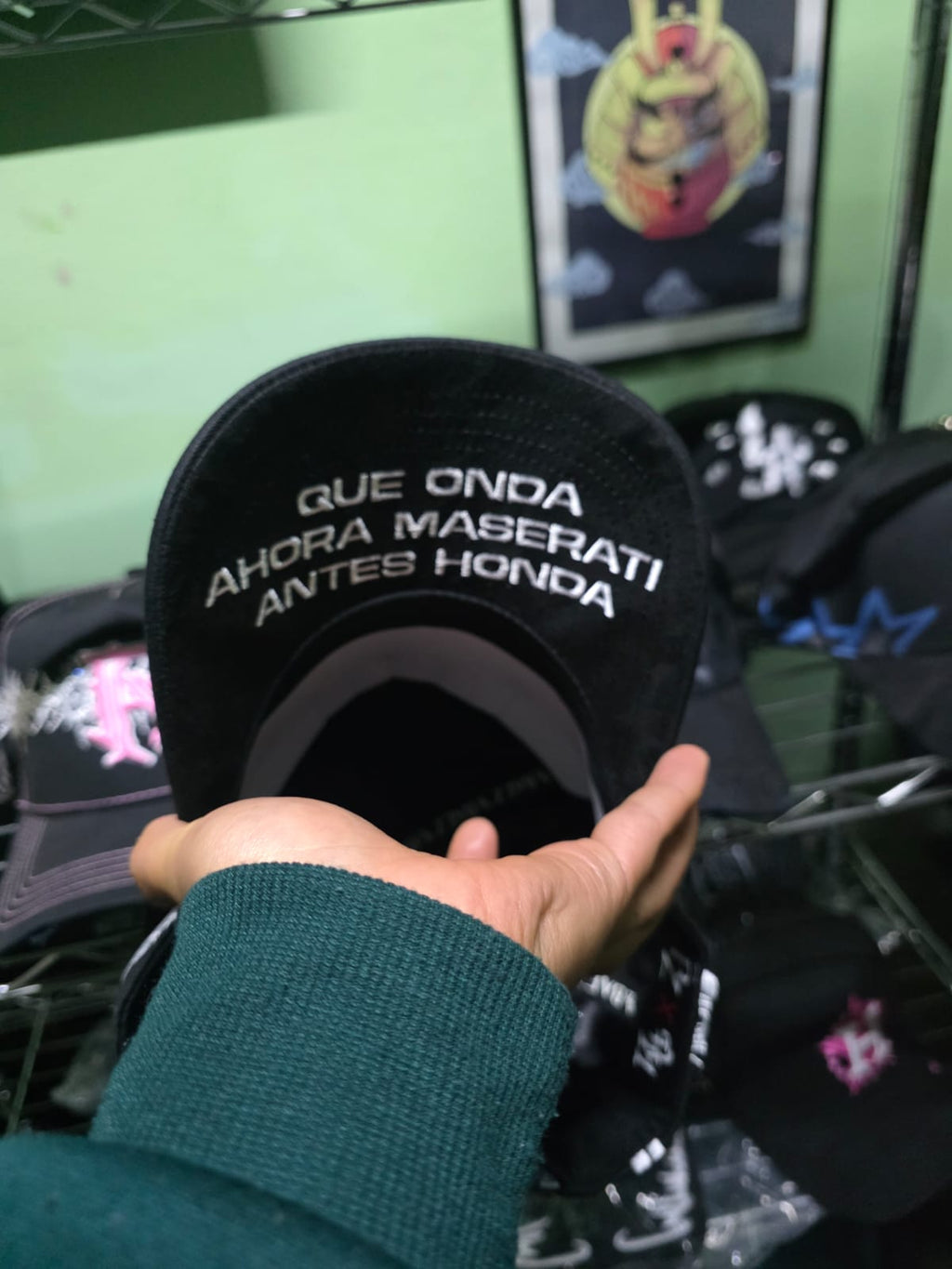 Gorra Baez X Victor Mendivil - Rico o Muerto