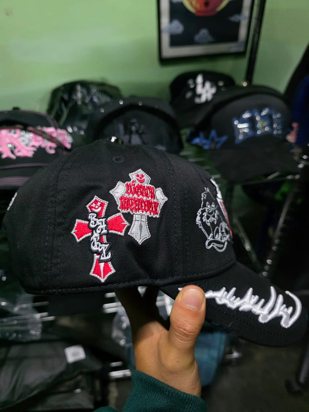Gorra Baez X Victor Mendivil - Taz